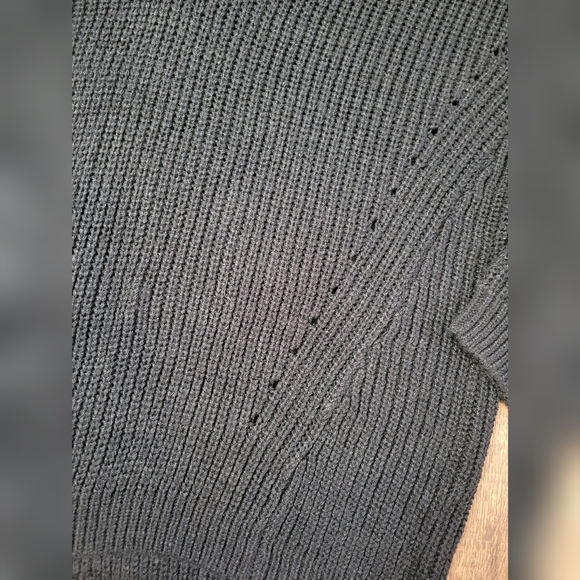 FREE W BUNDLE Another Story sweater - Picture 2 of 9